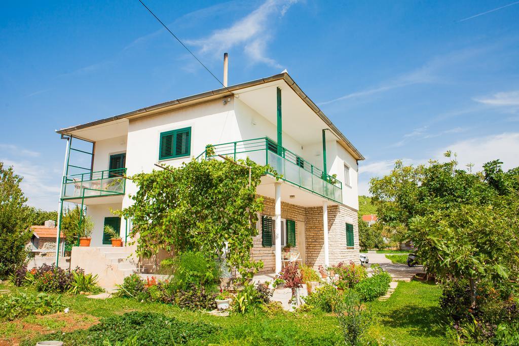 Tribalj Apartments Grubisin מראה חיצוני תמונה